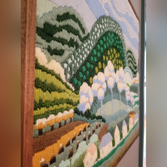 Vintage Longstitch Needlepoint/Crewel Embroidery "In The Happy Valley" Framed - Picture 5 of 7